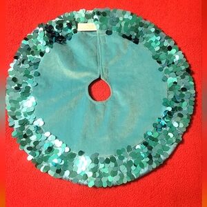 Small Turqoise Sequin Tree Skirt